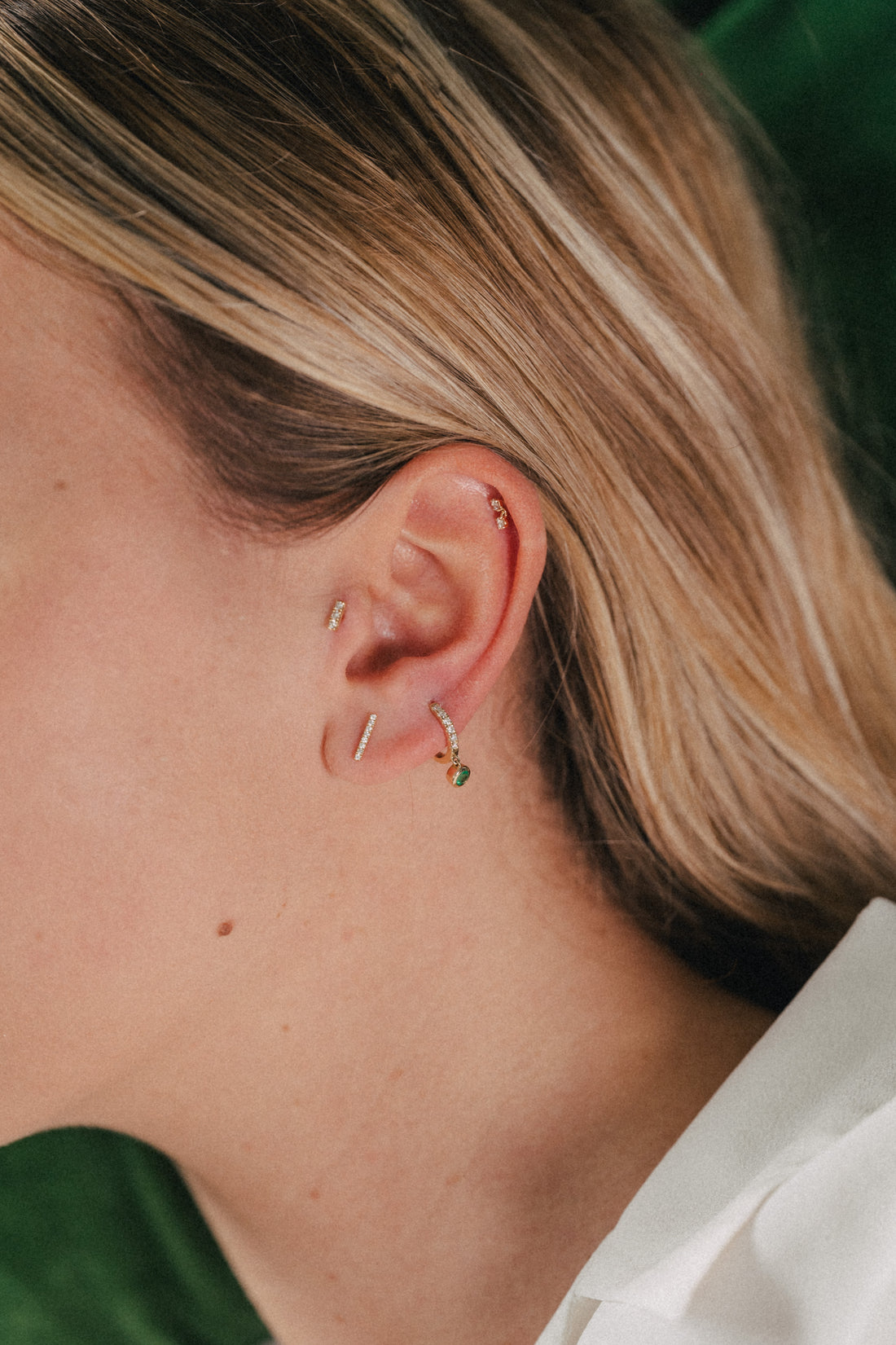 Boucle d'Oreille Unique - Maï Émeraude