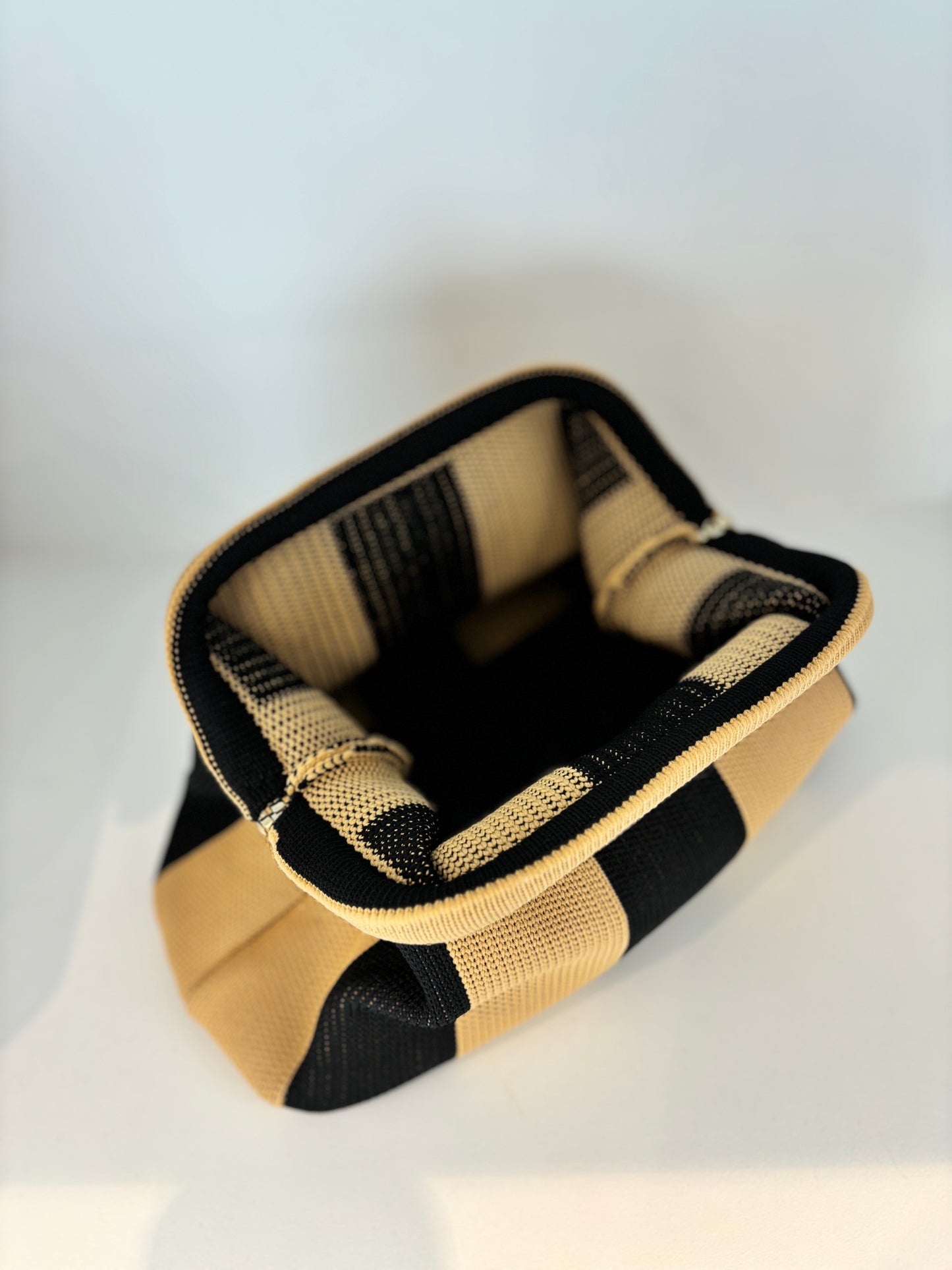 Pochette - Noir et beige