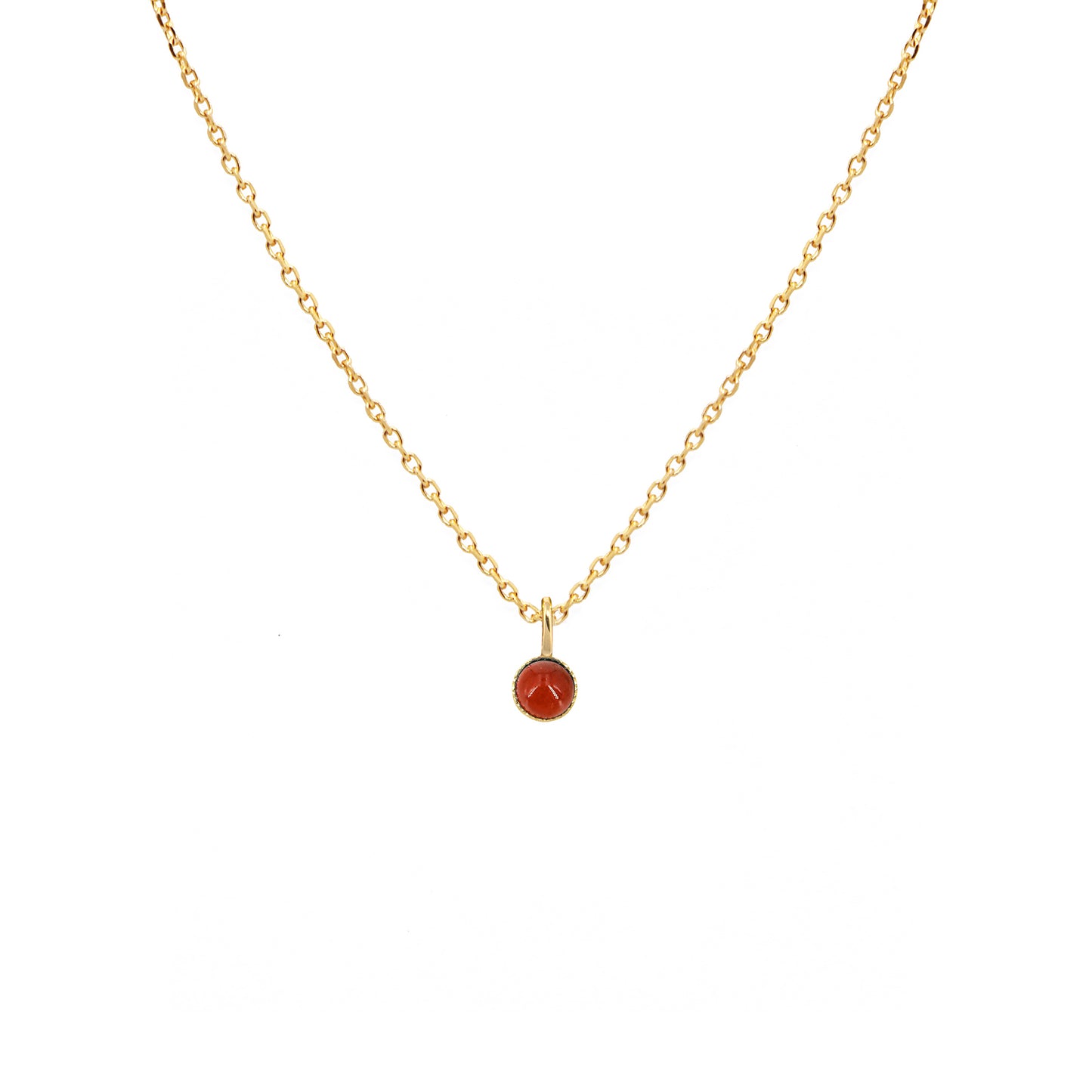 collier mini athéna de la marque nilai avec grenat