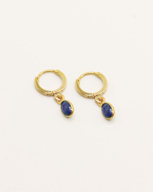 Mini créoles Nilaï pendantes pierre quartz saphir