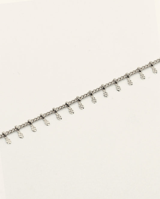 Bracelet Nilaï orné pampilles couleur argent