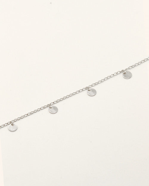 Bracelet Nilaï chaine fine orné pampilles rondes espacées argent