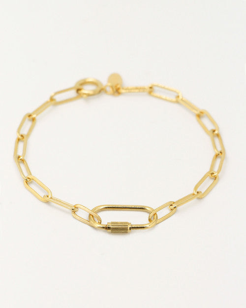 Bracelet en maille doré avec fermoir mousquetion