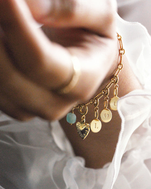 bracelet en maille avec charms amovibles