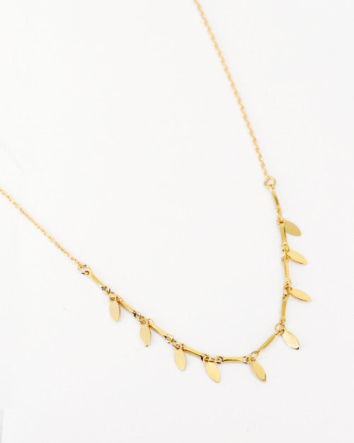 Collier Nilaï orné pampilles ovales pointues doré