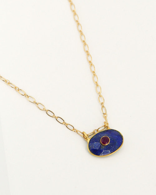 collier à mailles fines et pierre naturelle quartz saphir