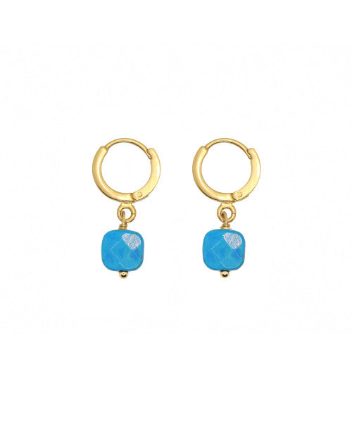 Petites boucles d’oreilles ornées d’une pierre semi-précieuse carrée turquoise