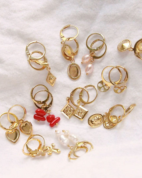 collection de boucles d'oreilles cléa