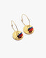 Boucles d’oreilles Nilaï ornées pendentifs colorés et médaillon pièce monnaie