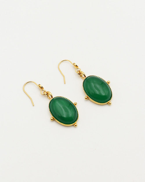 Boucles d’oreilles Nilaï pendantes avec pierre agate verte ovale et orné de 4 billes