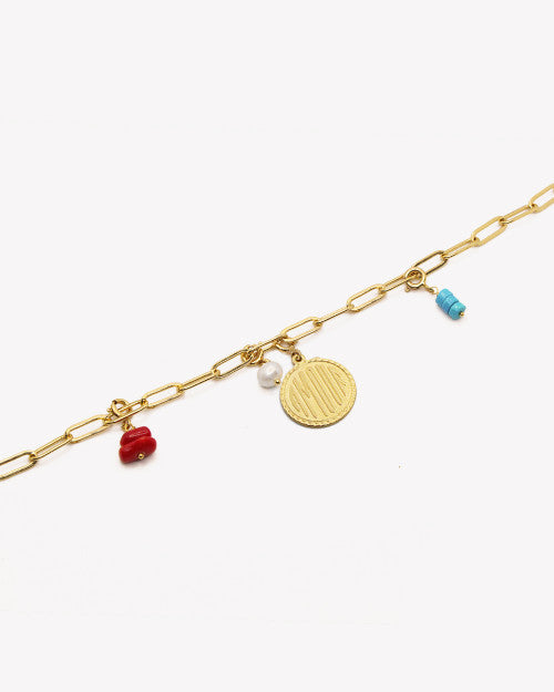 Bracelet Nilaï maille orné pendentifs colorés et médaillon rond inscription amour