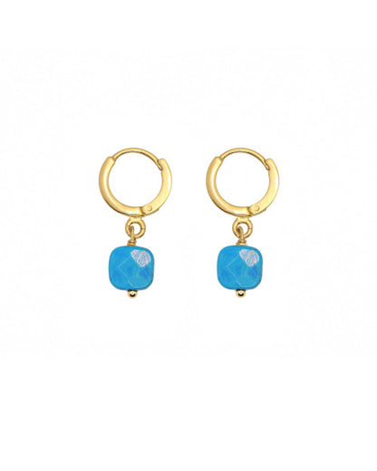 Petites boucles d’oreilles ornées d’une pierre semi-précieuse carrée turquoise